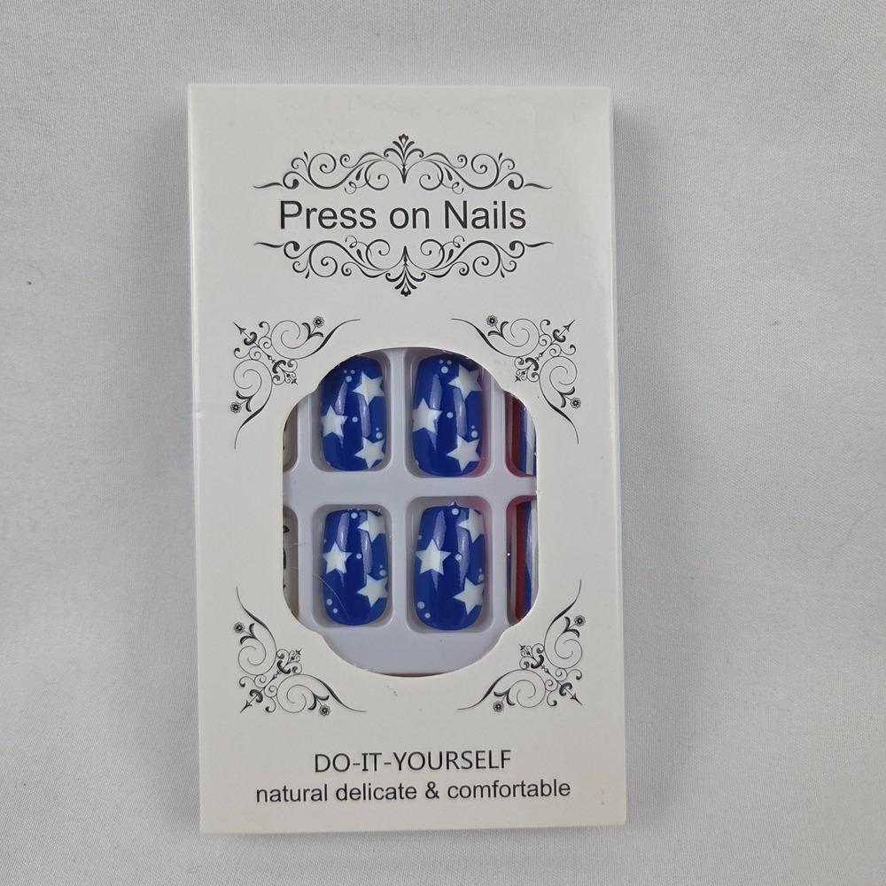 NIB 4th of July Patriotic Press on Nails Squoval French Tip Nails